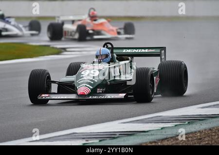 Jamie Constable, Tyrrell 011B, Masters Racing Legends Formel 1 1966 - 1985, F1 aus der 3-Liter-Motorenära mit zwei 20-minütigen Rennen über die Stockfoto