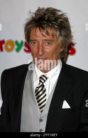 BEVERLY HILLS, CA, USA: Rod Stewart besucht am 15. Oktober 2002 das Barbara Davis Center for Childhood Diabetes im Beverly Hilton Hotel in Beverly Hills, Kalifornien. © Lee Roth / Roth Stock Celebrity Archives Stockfoto