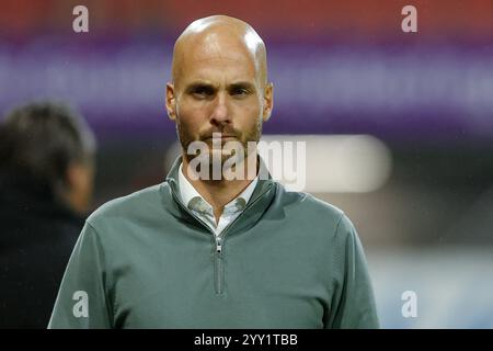Rotterdam, Niederlande. Dezember 2024. ROTTERDAM, Stadion Het Kasteel, 18-12-2024, Saison 2024/2025, Niederländisch TOTO KNVB Beker. Während des Spiels Sparta – Go Ahead Eagles (Cup), Trainer Paul Simonis, Guthaben: Pro Shots/Alamy Live News Stockfoto