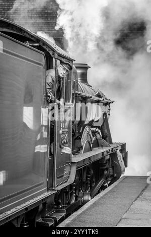 BR 4-6-0 'Hall' Nr. 6990 'Witherslack Hall', Loughborough, Great Central Railway, Leicestershire, England, UK Stockfoto