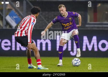 Rotterdam, Niederlande. Dezember 2024. ROTTERDAM, NIEDERLANDE - 18. DEZEMBER: Während des niederländischen TOTO KNVB Cup 2. Runde Spiel zwischen Sparta Rotterdam und Go Ahead Eagles im Sparta-stadion Het Kasteel am 18. Dezember 2024 in Rotterdam, Niederlande. (Foto von Andre Weening/Orange Pictures) Credit: Orange Pics BV/Alamy Live News Stockfoto
