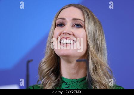 [MccLi0009644] die Finanzministerin Laura Trott wird auf einer Pressekonferenz in Westminster auf den Start des Labour-Manifests reagieren. C) Belin Stockfoto