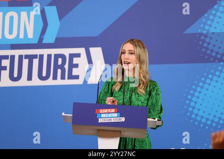 [MccLi0009644] die Finanzministerin Laura Trott wird auf einer Pressekonferenz in Westminster auf den Start des Labour-Manifests reagieren. C) Belin Stockfoto