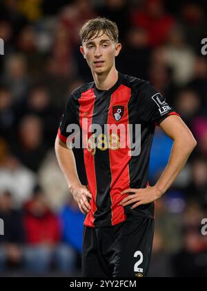 Bournemouth, Großbritannien. Dezember 2024. Bournemouth, England, 16. Dezember 2024: Bournemouth's Dean Huijsen während des Premier League-Fußballspiels zwischen Bournemouth und West Ham United im Vitality Stadium in Bournemouth, England. (David Horton/SPP) (David Horton/SPP) Credit: SPP Sport Press Photo. /Alamy Live News Stockfoto