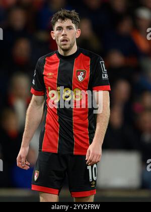 Bournemouth, Großbritannien. Dezember 2024. Bournemouth, England, 16. Dezember 2024: Bournemouth's Ryan Christie während des Premier League-Fußballspiels zwischen Bournemouth und West Ham United im Vitality Stadium in Bournemouth, England. (David Horton/SPP) (David Horton/SPP) Credit: SPP Sport Press Photo. /Alamy Live News Stockfoto