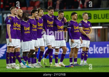 Rotterdam, Niederlande. Dezember 2024. ROTTERDAM, Stadion Het Kasteel, 18-12-2024, Saison 2024/2025, Niederländisch TOTO KNVB Beker. Während des Spiels Sparta - Go Ahead Eagles (Cup), Spieler GA Eagles Concentration Credit: Pro Shots/Alamy Live News Stockfoto