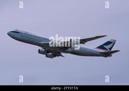 Dallas-Ft. Worth Airport, 9-11-2020 Grapevine, TX, USA Cathay Pacific Cargo Boeing 747-8F B-LJK Abfahrt ab 36R am Dallas Forth Worth International Stockfoto