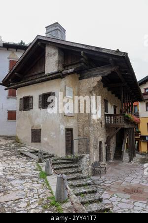 Pieve di Cadore, Italien - 6. September 2024: Geburtsort des Malers Titian / Tiziano Vecellio in Pieve di Cadore, Dolomiten, Italien Stockfoto