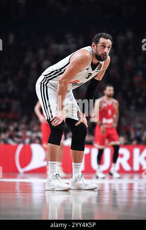 3 Marco Belinelli von Virtus Segafredo Bologna spielt während des 16. Runde-Spiels zwischen Olympiacos Piräus und Virtus Segafredo Bologna am 18. Dezember 2024 in Piräus, Griechenland. Stockfoto