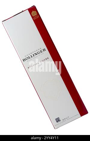 Bollinger Champagne Spezial Cuvee Brut isoliert auf weißem Hintergrund - Produkt von Frankreich Französisch - Royal Warrant Stockfoto