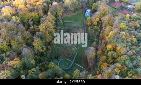 Drohnenansicht einer Rodelbahn in Rugen Stockfoto