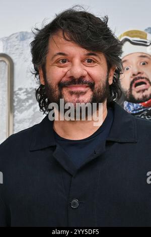 Roma, Latium. Dezember 2024. Lillo Petrolo während des Fotorufs des Cortina Express Films im Hotel Le Meridien Visconti, Rom, Italien, 19. Dezember AllShotLive-Guthaben: SIPA USA/Alamy Live News Stockfoto