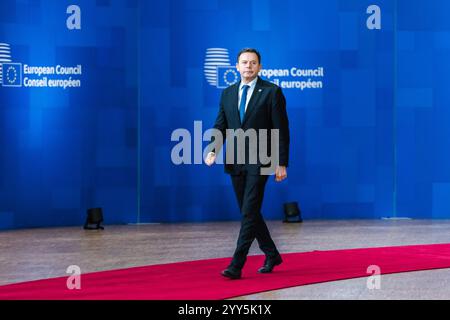 BRÜSSEL, BELGIEN - 19. DEZEMBER 2024 Der portugiesische Premierminister Luís MONTENEGRO trifft am 19. Dezember 2024 zum Gipfel des Europäischen rates im Europa-Gebäude, dem Sitz des EU-Rates in Brüssel, Belgien, ein. Die Staats- und Regierungschefs der EU treffen sich in Brüssel, um über die Ukraine, die EU in der Welt, den Nahen Osten, Resilienz und Vorsorge, Migration und außenpolitische Fragen zu diskutieren. Kredit: Morfo SAVVA | Alamy Live News. Stockfoto