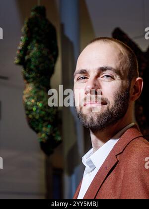 Brüssel, Belgien Dezember 2024. Der neu gewählte Vorsitzende der flämischen Ökologen-Partei Groen posiert für den Fotografen am Donnerstag, den 19. Dezember 2024 in Brüssel. BELGA FOTO HATIM KAGHAT Credit: Belga News Agency/Alamy Live News Stockfoto