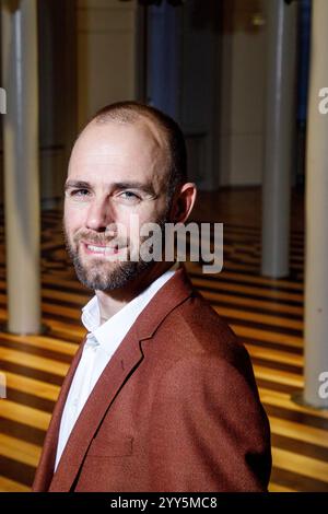 Brüssel, Belgien Dezember 2024. Der neu gewählte Vorsitzende der flämischen Ökologen-Partei Groen posiert für den Fotografen am Donnerstag, den 19. Dezember 2024 in Brüssel. BELGA FOTO HATIM KAGHAT Credit: Belga News Agency/Alamy Live News Stockfoto