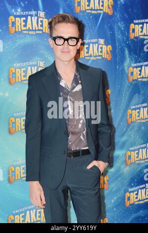Tom Fletcher nimmt an der Galavorführung des neuen Musicals Teil, das auf Tom Fletchers The Creakers basiert, in der Queen Elizabeth Hall im Southbank Centre in London. Bilddatum: Donnerstag, 19. Dezember 2024. Stockfoto