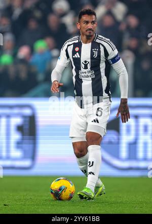 Turin, Italien. Dezember 2024. Danilo von Juventus während des Spiels der Serie A im Allianz-Stadion in Turin. Der Bildnachweis sollte lauten: Jonathan Moscrop/Sportimage Credit: Sportimage Ltd/Alamy Live News Stockfoto