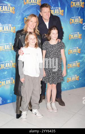Jake Humphrey nimmt an der Galavorführung des neuen Musicals auf der Grundlage von Tom Fletchers The Creakers in der Queen Elizabeth Hall im Southbank Centre in London Teil. Bilddatum: Donnerstag, 19. Dezember 2024. Stockfoto
