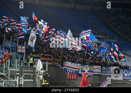 Dezember 2024, Olimpico-Stadion, Rom, Italien; Fußballspiel Coppa Italia; Roma gegen Sampdoria; Unterstützer von Sampdoria Stockfoto