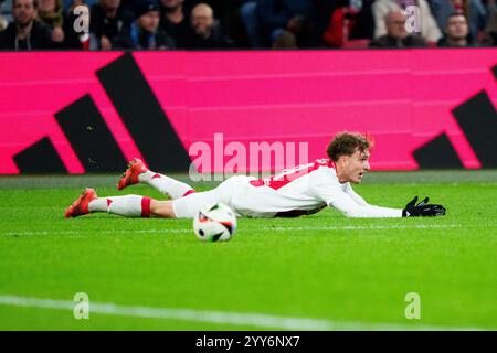 Amsterdam, Niederlande. Dezember 2024. AMSTERDAM, 19.12.2024, Johan Cruijff Arena, Saison 2024/2025, TOTO KNVB Beker Football zwischen Ajax und SC Telstar, Ajax-Spieler Mika Godts Credit: Pro Shots/Alamy Live News Stockfoto