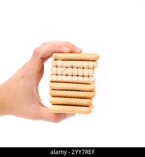 Stapel von Salznatron-Crackern. Weißer Hintergrund. Stockfoto