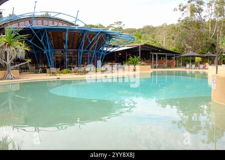 K'gari Fraser Island, Australien - 15. September 2024: Kingfisher Bay Resort, Ferienunterkünfte Urlaubsziel, Nationalpark Stockfoto