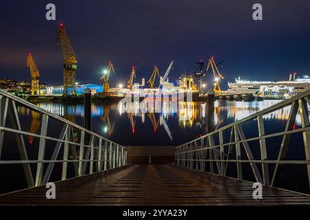 Werft in der Abenddämmerung. El Astillero, Kantabrien. Spanien Stockfoto