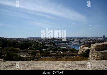 St. Luke's Hospital, Pietà Blick von St. Andrew Bastion, Valletta, Krankenhaus, Malta, Europa Stockfoto