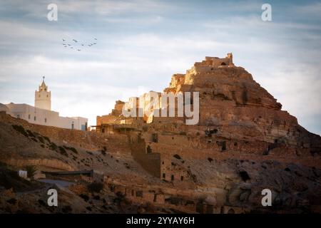 Historische Stadt in der tunesischen Wüste Stockfoto