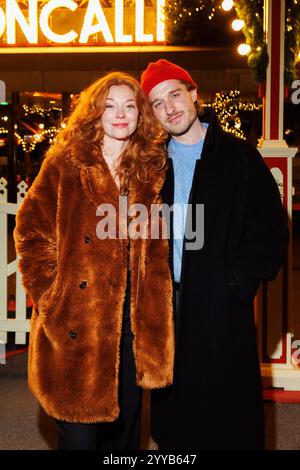 Roncalli Weihnachtscircus 2024 Marleen Lohse und Max Montgomery beim 20-jährigen Jubiläum des Original Roncalli Weihnachtscircus im Tempodrom in Berlin. *** Roncalli Weihnachtscircus 2024 Marleen Lohse und Max Montgomery zum 20. Jahrestag des ursprünglichen Roncalli Weihnachtszirkus im Berliner Tempodrom Copyright: XEventpressxKochanx Stockfoto