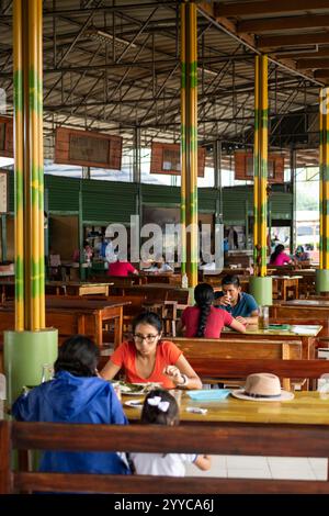 Food Hall, Cotundo, Provinz Napo, Amazonien, Ecuador Stockfoto