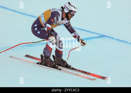 Val Gardena, Italien. Dezember 2024. Jared Goldberg vom Team United States tritt am 21. Dezember 2024 beim Audi FIS Alpine Ski World Cup, Menâ Abfahrtsrennen auf der Saslong-Piste in Gröden, Bozen, Italien, an. Quelle: Unabhängige Fotoagentur/Alamy Live News Stockfoto