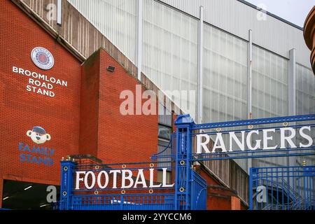 Glasgow, Großbritannien. Dezember 2024. An dem Tag, an dem die Rangers Dundee in der William Hill Premiership spielen, feiert der Rangers Football Club auch das 125-jährige Ibrox Stadium. Ibrox ist das drittgrößte Stadion Schottlands. Quelle: Findlay/Alamy Live News Stockfoto