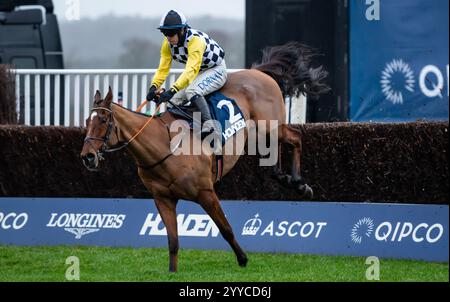 Ascot, Berkshire, Samstag, 21. Dezember 2024; Jungle Boogie und Jockey Darragh O’Keefe, Trainer Henry de Bromhead und Besitzer Malcom C Denmark. Credit JTW equine Images / Alamy Live News Stockfoto