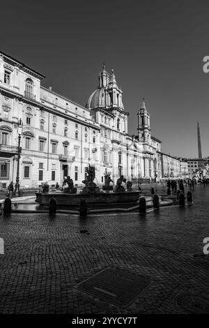 Rom, Italien - 5. April 2019: Die Piazza Navona ist ein öffentlicher Platz in Rom, der auf dem Domitian-Stadion in Form eines offenen Raumes des Stadions errichtet wurde Stockfoto