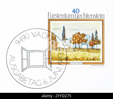 Gestempelte Briefmarke von Liechtenstein, die Landschaftsmalerei von Anton Ender zeigt, um 1983. Stockfoto