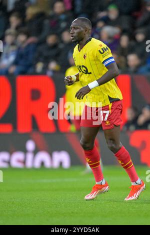 Turf Moor, Burnley, Lancashire, Großbritannien. Dezember 2024. EFL Championship Football, Burnley gegen Watford; Moussa Sissoko von Watford Credit: Action Plus Sports/Alamy Live News Stockfoto