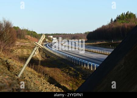 Skånes-Fagerhult, Skåne, Schweden. Dezember 2024. Autobahn E4. Stockfoto