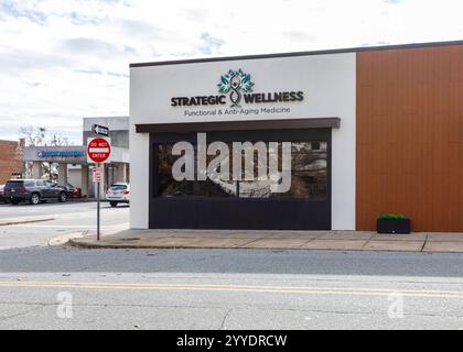 Hickory, North Carolina, USA-19 Dez. 2024: Storefront for Strategic Wellness, Functional and Anti-Aging Medicine. Stockfoto
