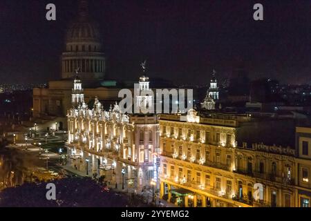 Kuba, Havanna. Gran Teatro de la Habana Alicia Alonso. Das große Nationaltheater, das große Theater, der Palast des Galicischen Zentrums, das Opernhaus, die Balle Stockfoto