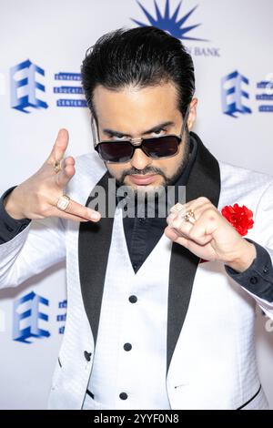Los Angeles, USA. Dezember 2024. Schauspieler James Darius Moshir besucht das Entrepreneur Educational Center Inc Grand Celebration and Open House im EECI Office, Los Angeles, CA, 21. Dezember 2024 Credit: Eugene Powers/Alamy Live News Stockfoto