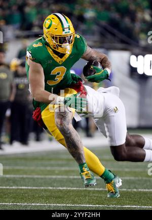 Autzen Stadium, Eugene, OR, USA. November 2024. Während des NCAA-Fußballspiels zwischen den Maryland Terrapins und den Oregon Ducks im Autzen Stadium, Eugene, OR. Larry C. Lawson/CSM/Alamy Live News Stockfoto