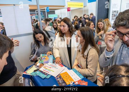 C) Denis TRASFI / MAXPPP - au Palais des Congrès de Massy - Salon de l'étudiant organisé par l'Etudiant et l'Agglomération Grand Paris Sud Stockfoto