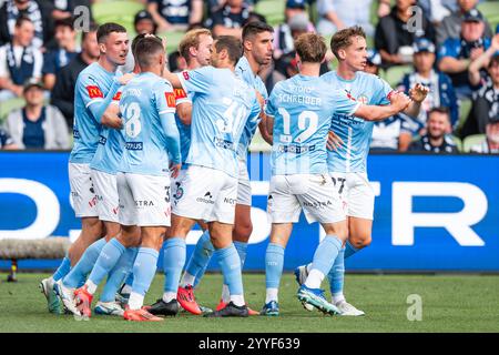 Melbourne, Australien. Dezember 2024. Melbourne City feierte, nachdem er während des A-Leagues Men-Spiels zwischen Melbourne Victory FC und Melbourne City FC im AAMI Park ein Tor geschossen hatte. Endergebnis Melbourne Sieg 1 - Melbourne City 1. (Foto: Olivier Rachon/SOPA Images/SIPA USA) Credit: SIPA USA/Alamy Live News Stockfoto