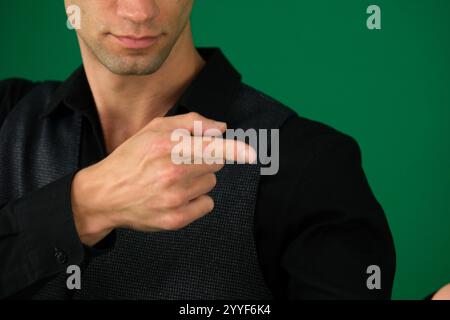 Geschäftsmann zeigt mit dem Finger auf Sie. Hochwertige Fotos Stockfoto