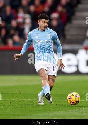 London, England, 21. Dezember 2024. Morgan Gibbs-White von Nottingham Forest während des Spiels der Premier League im Gtech Community Stadium in London. Der Bildnachweis sollte lauten: David Klein / Sportimage Stockfoto