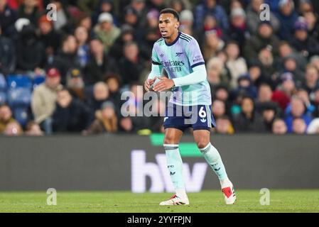 London, Großbritannien. Dezember 2024. Gabriel of Arsenal während des Spiels Crystal Palace FC gegen Arsenal FC English Premier League im Selhurst Park, London, England, Vereinigtes Königreich am 21. Dezember 2024 Credit: Every Second Media/Alamy Live News Stockfoto