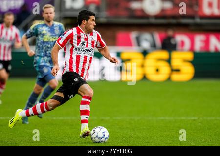 Rotterdam, Niederlande. Dezember 2024. Rotterdam - Pelle Clement von Sparta Rotterdam dribbelt mit dem Ball während der siebzehnten Wettkampfrunde der Eredivisie Saison 2024/2025. Das Spiel findet am 22. Dezember 2024 in Rotterdam, Niederlande, zwischen Sparta Rotterdam und Ajax in Het Kasteel statt. (VK Sportphoto/Rene Nijhuis) Credit: Yannick Verhoeven/Alamy Live News Stockfoto