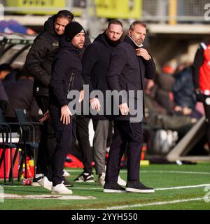 Roterdam, Niederlande. Dezember 2024. ROTTERDAM, 21-12-2024, Stadion Het Kasteel, Saison 2024/2025, niederländischer Eredivisie Football zwischen Sparta Rotterdam und Ajax, Ajax Trainer Francesco Farioli und Sparta Rotterdam Trainer Maurice Steijn Credit: Pro Shots/Alamy Live News Stockfoto