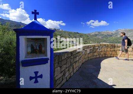 Einer der religiösen Schreine in Castillo de San Jose, Bergdorf Guadalest, Provinz Valencia, Spanien, Europa Stockfoto